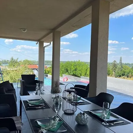 ヴィラ Sunset Jugovo *