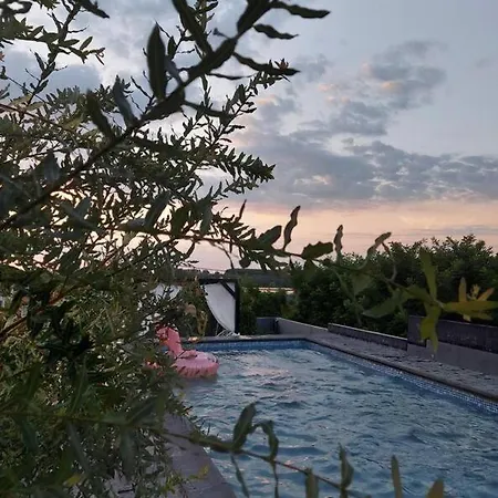 ヴィラ Sunset Jugovo