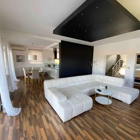 Sunset Jugovo ヴィラ Udovice